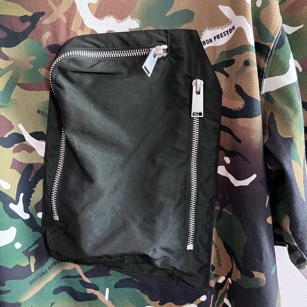 Heron Preston Chest-Pocket Camouflage Military T-shirt - Picture 4 of 12